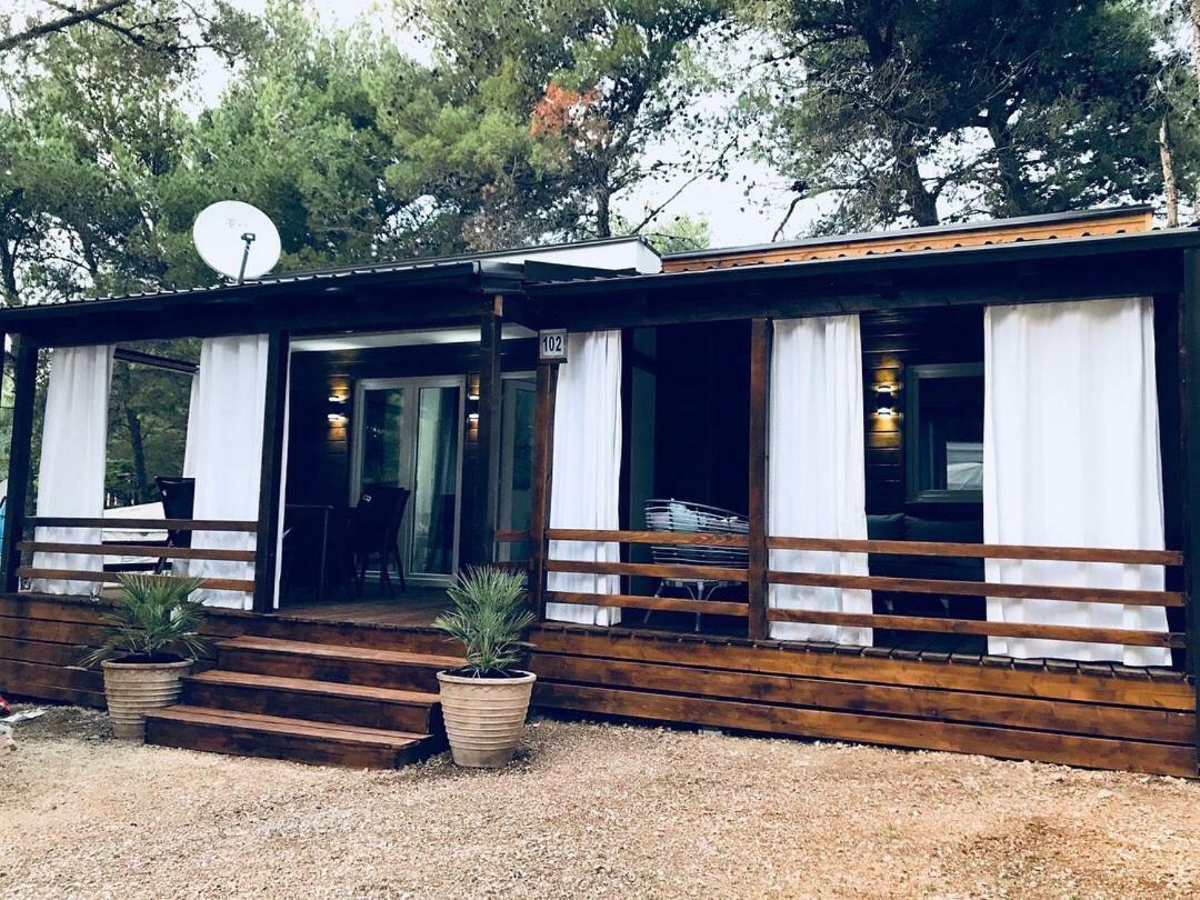 Holiday Home Orsag Drage Buitenkant foto
