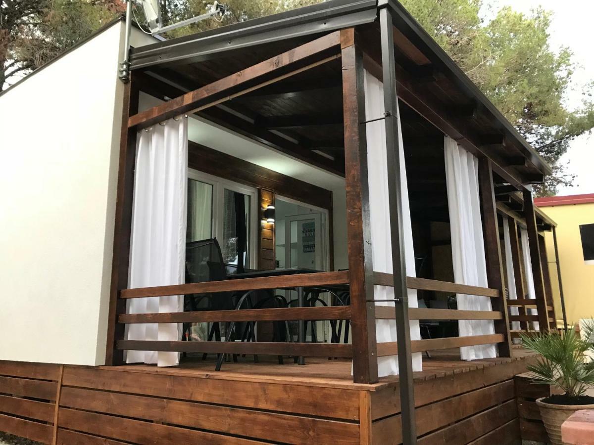 Holiday Home Orsag Drage Buitenkant foto