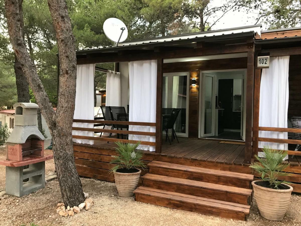 Holiday Home Orsag Drage Buitenkant foto