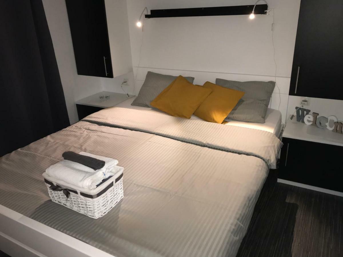 Holiday Home Orsag Drage Buitenkant foto
